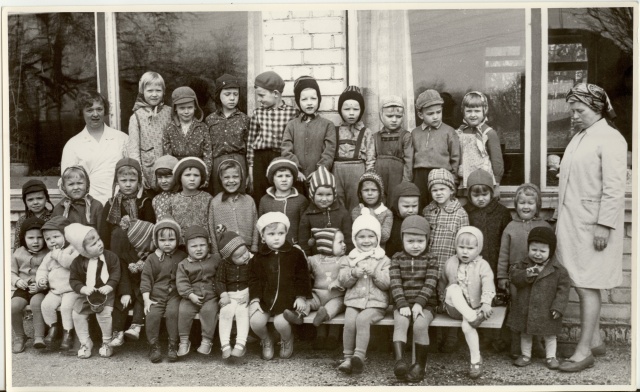 foto Vao lasteaia lapsed 1968