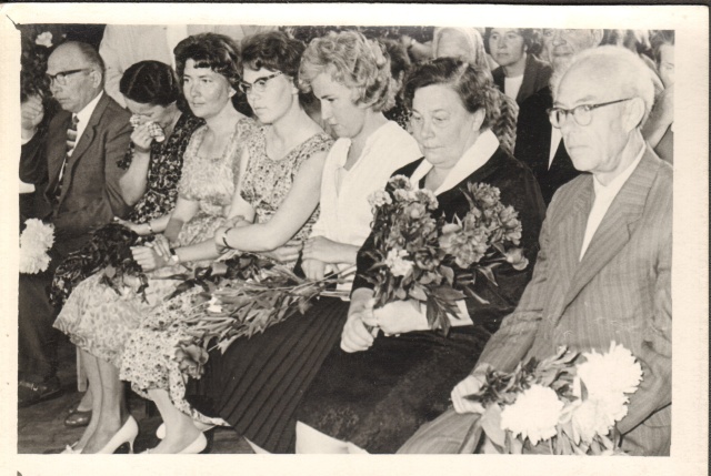 foto Paide Keskkooli lõpuaktus 1964