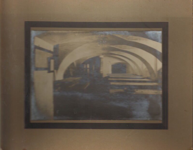 foto võlvitud laega ruum 1920-ndad