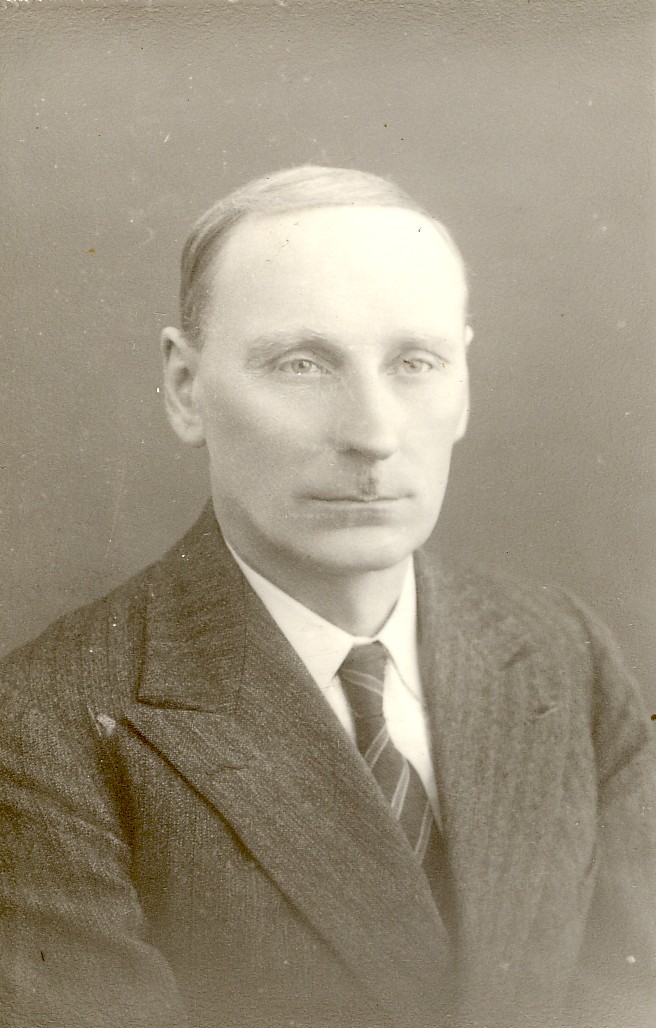 August Roosileht