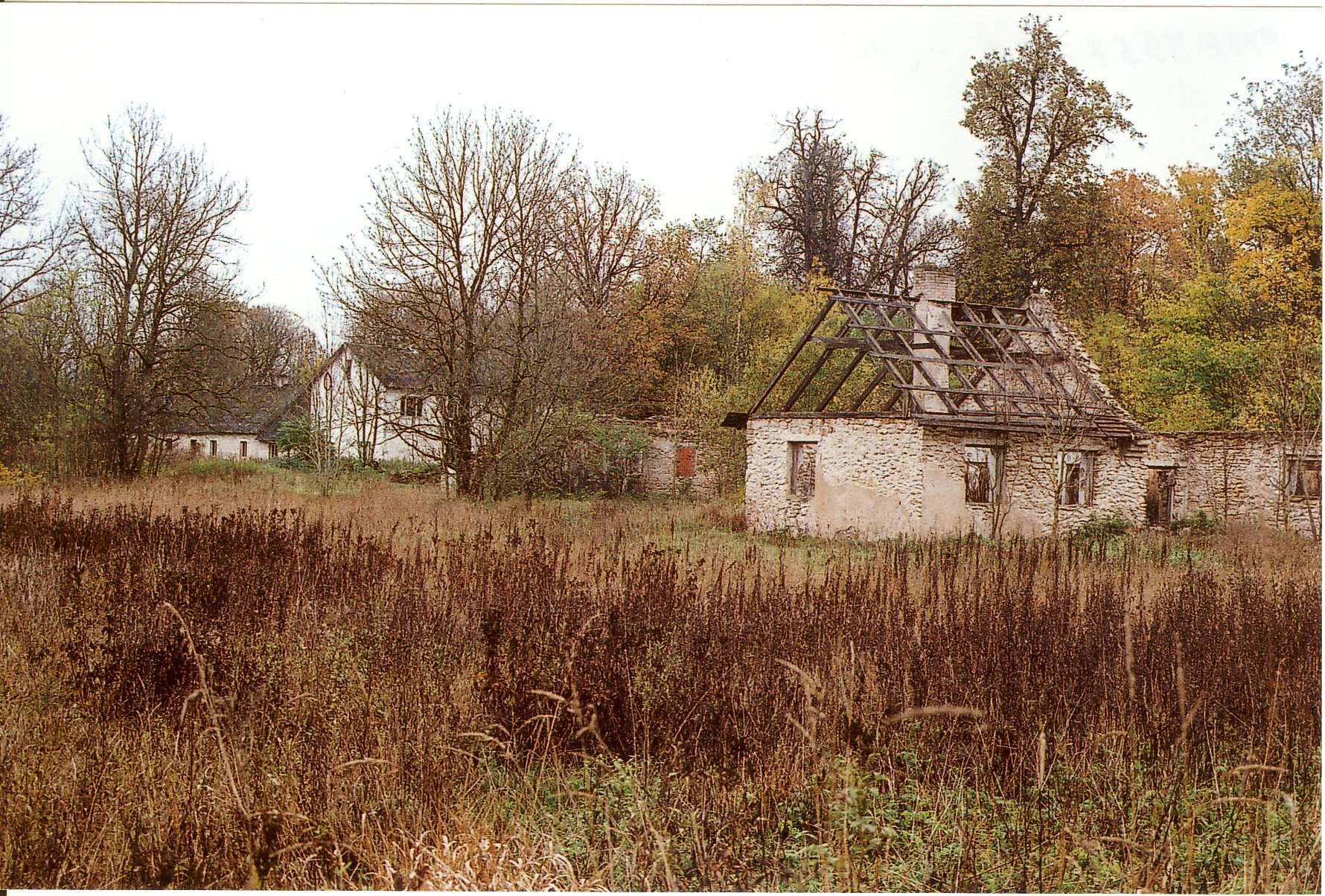 Kurisoo mõisa kõrvalhooned