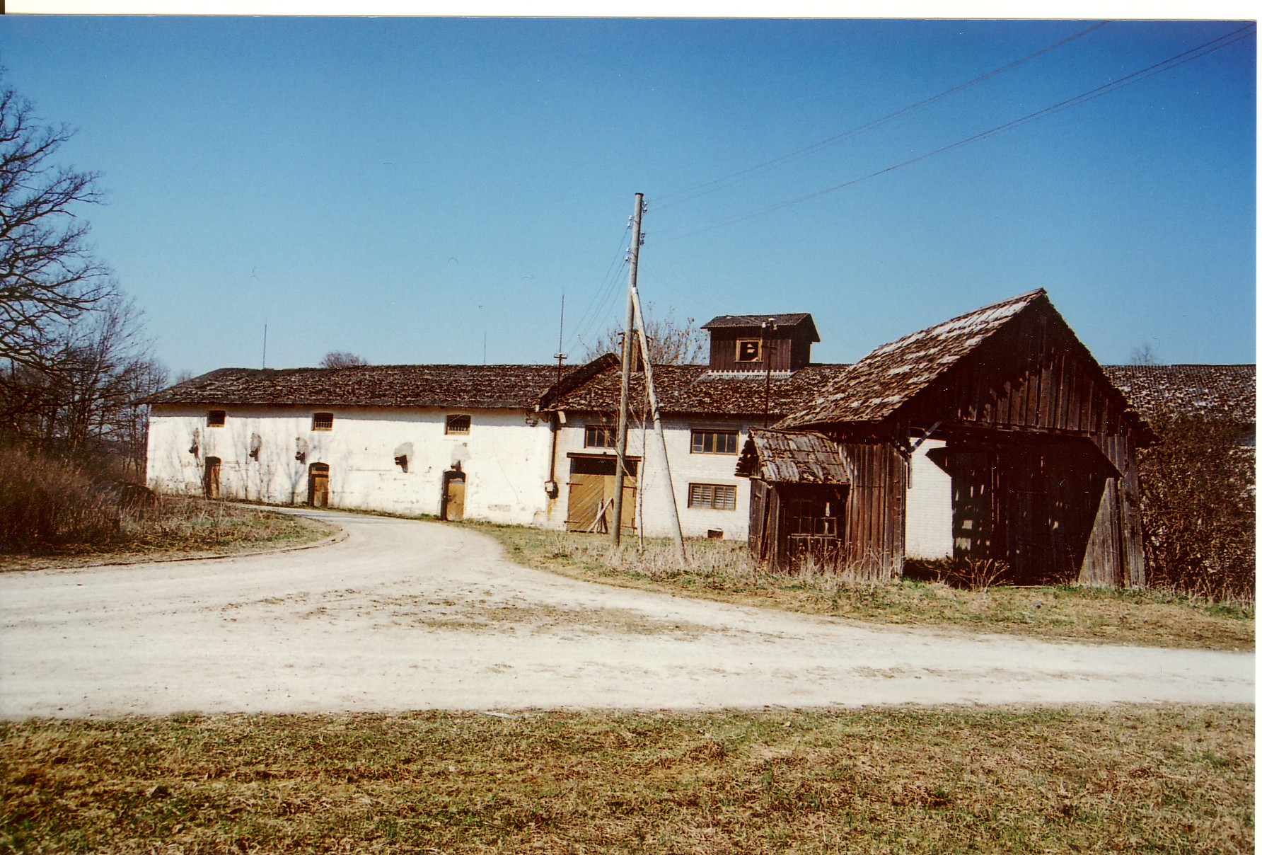 foto Väike-Kareda mõisa ait 2006