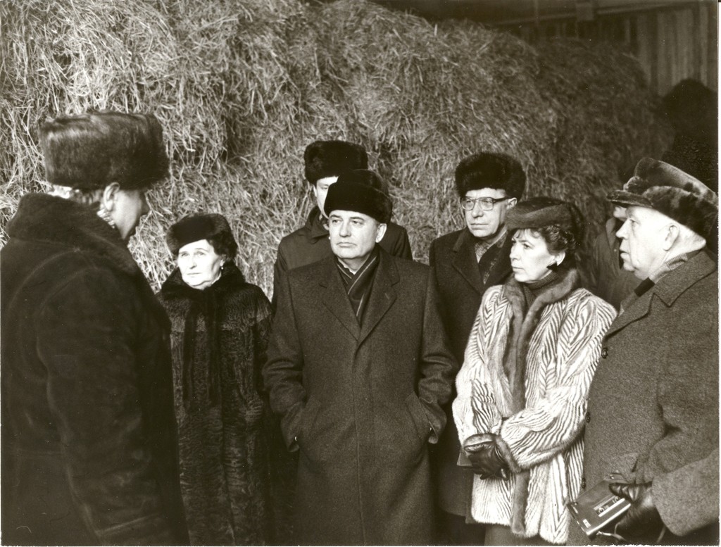 M.S.Gorbatshov abikaasaga Väätsal