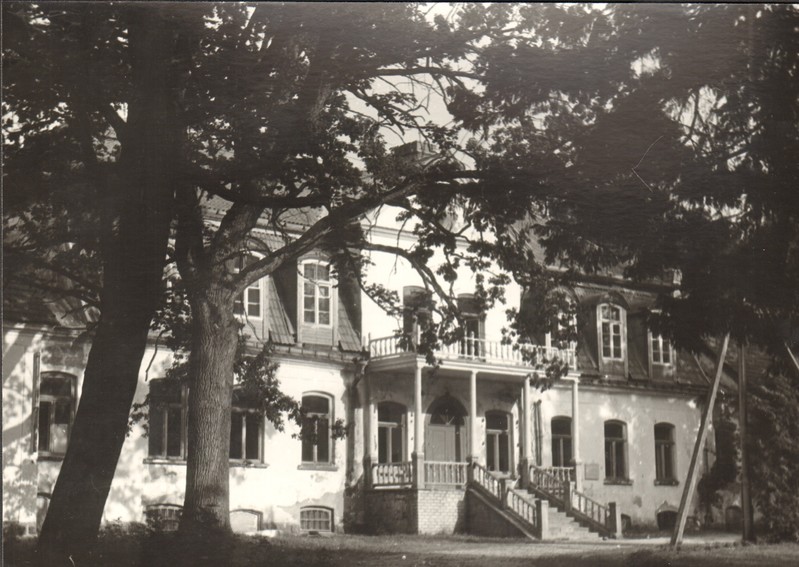 foto Purdi mõisahoonele
