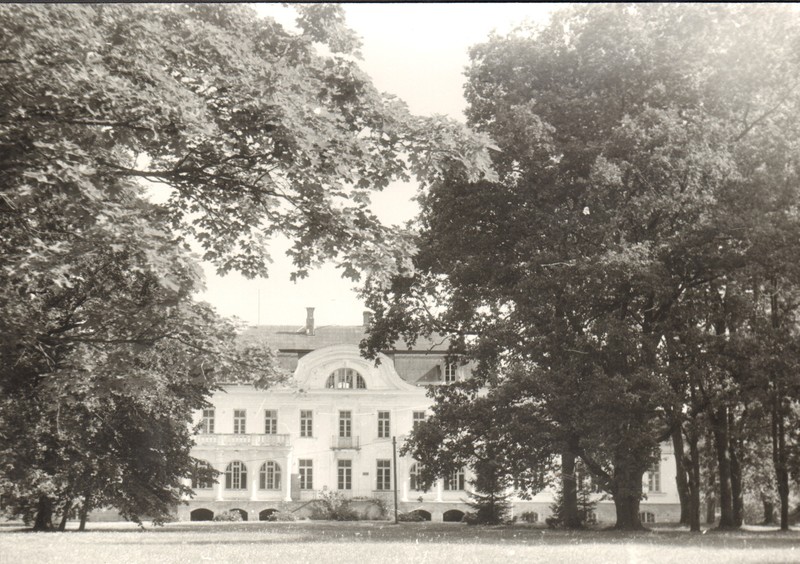 foto Laupa mõisahoone