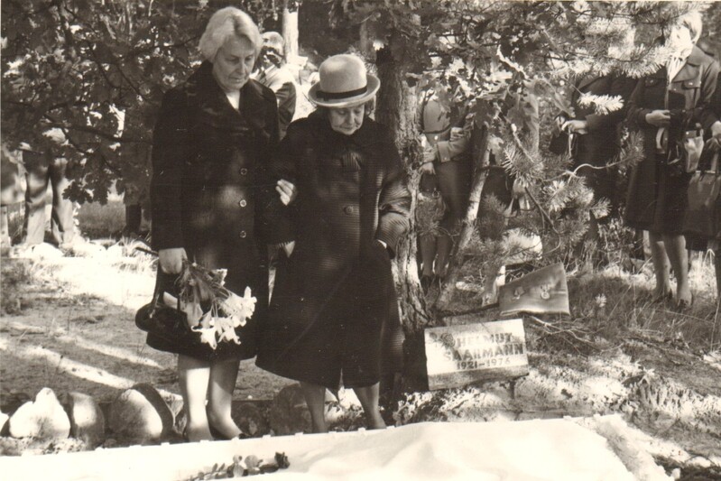 fotod,  Paide haridusosakonna juhataja Helmuth Saarmanni matused 1970-tel a.