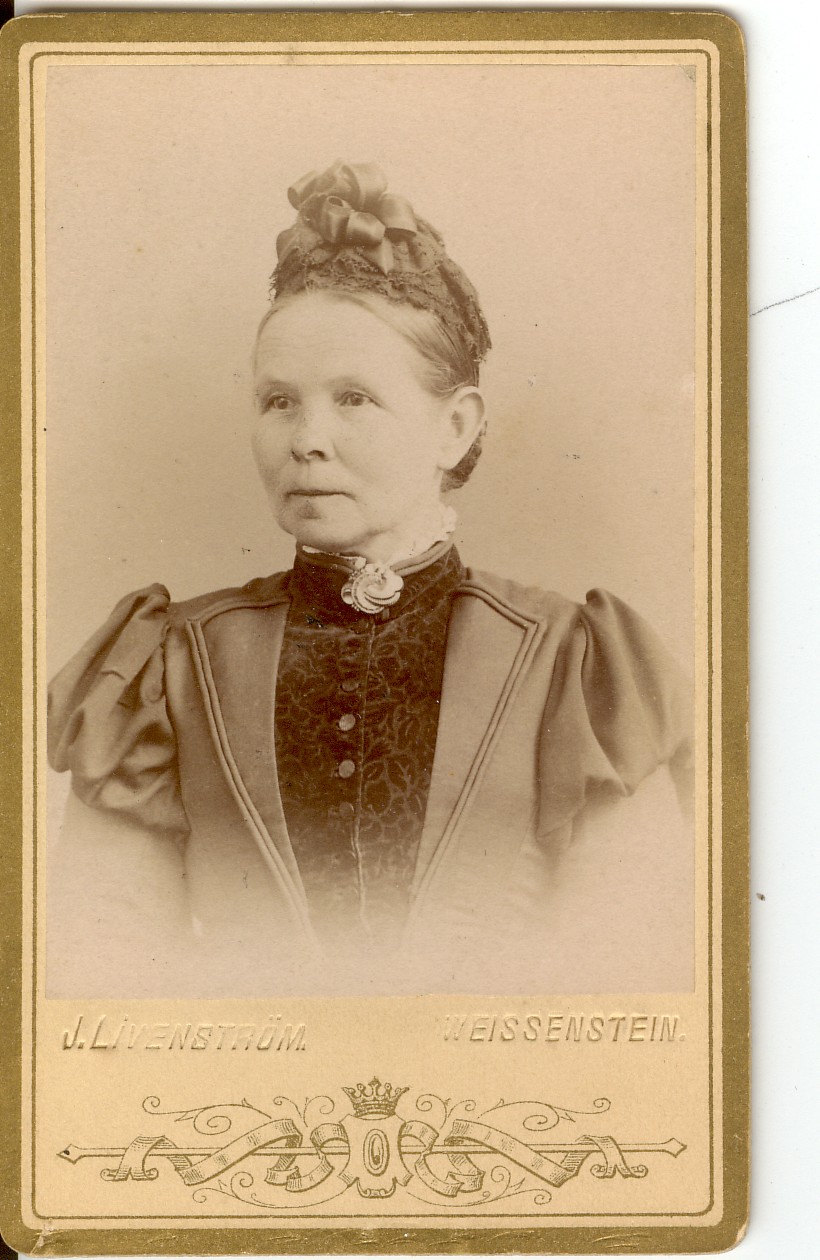 fotoportree, visiitkaartfoto, keskealine naine 20.saj. alguses
