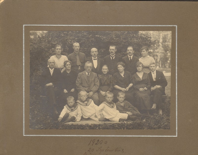 foto, perekond Janson Mäos 20.09.1920.a.