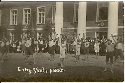 foto, Koeru Kõrgema Rahvakooli poisid 1920-ndatel a.