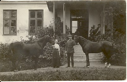 foto, Rõa mõisa ees 1908.a. paiku