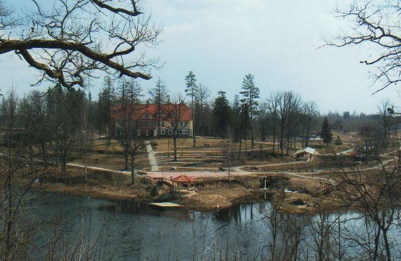 Pikajärve mõisa tagakülg