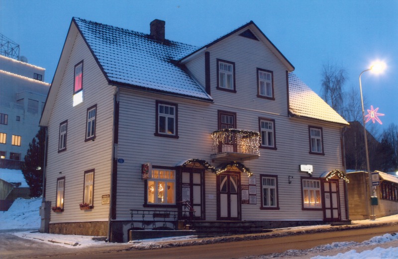 Põlva Kesk 13 hoone