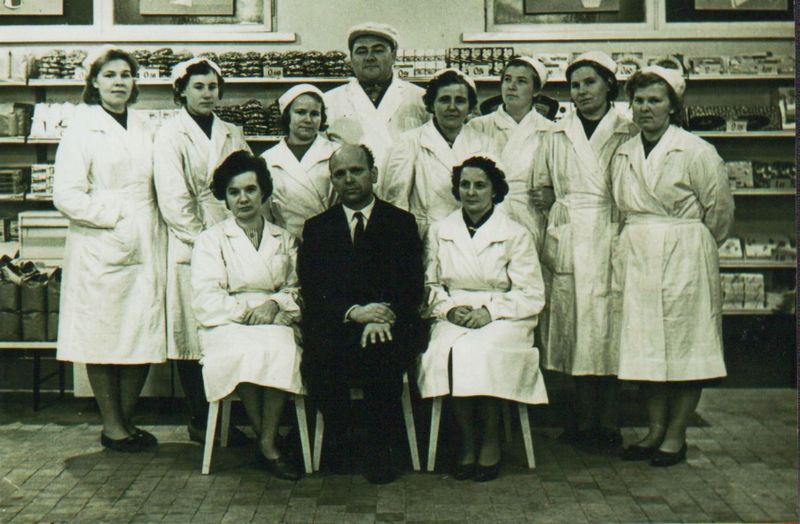 Kajaka kaupluse müüjad