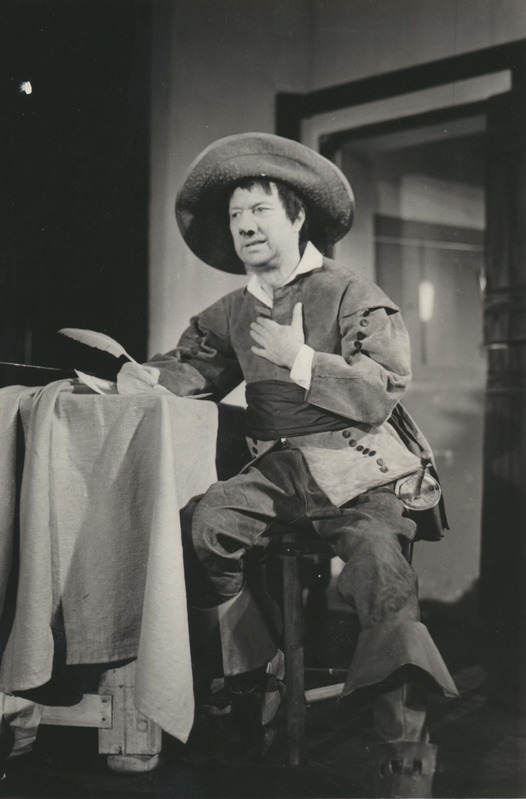 E. Rostandi värsskomöödia Cyrano de Bergerac