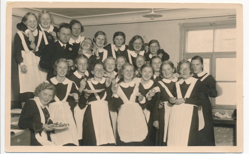 Rakvere naiskutsekooli õpilased