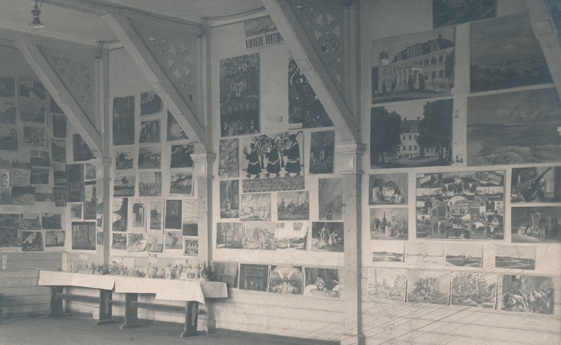 Viru Noorte Püha kunstinäitus  Viru Maakonna Reaalgümnaasiumis