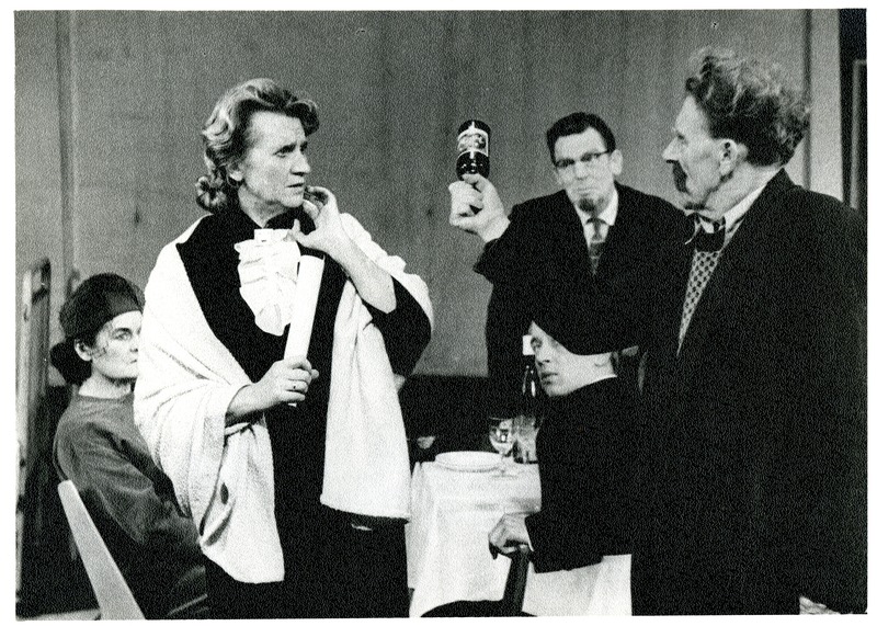 Pavel Kohouti näidend "Kolmas õde"