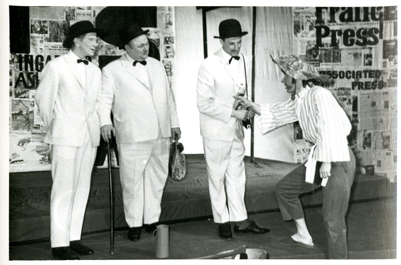 Lavastus Hea inimene Sezuanist Rakvere Teatris