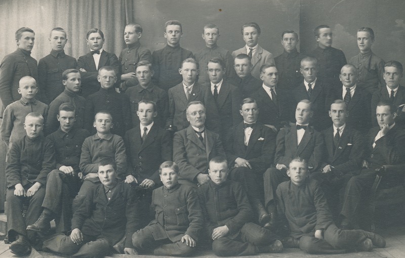 Rakvere Poeglaste Gümnaasiumi õpilased