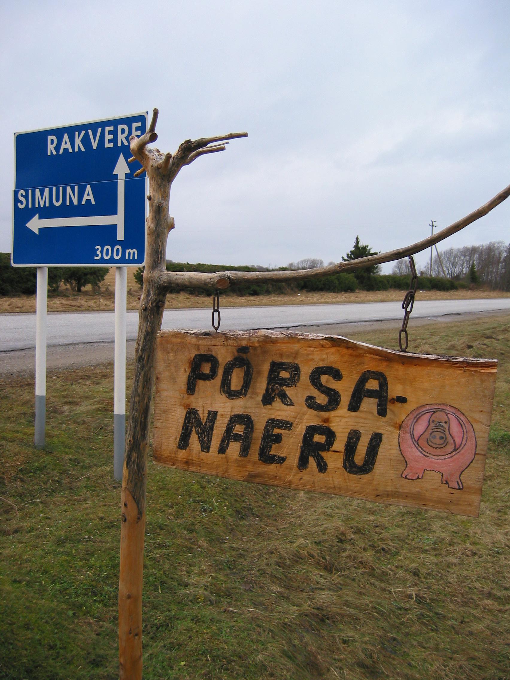 Paasvere küla, Põrsanaeru talu silt
