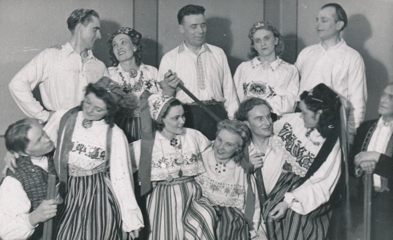 Rakvere Teatri rahvatantsurühm