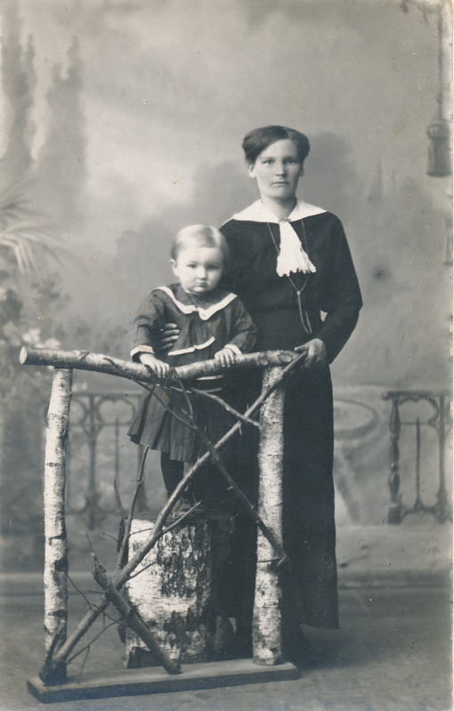 Elisabeth Sepnik lapsega