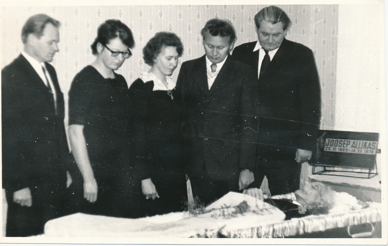 Rakvere Arve- ja Plaanindustehnikumi direktori Joosep Allika matused