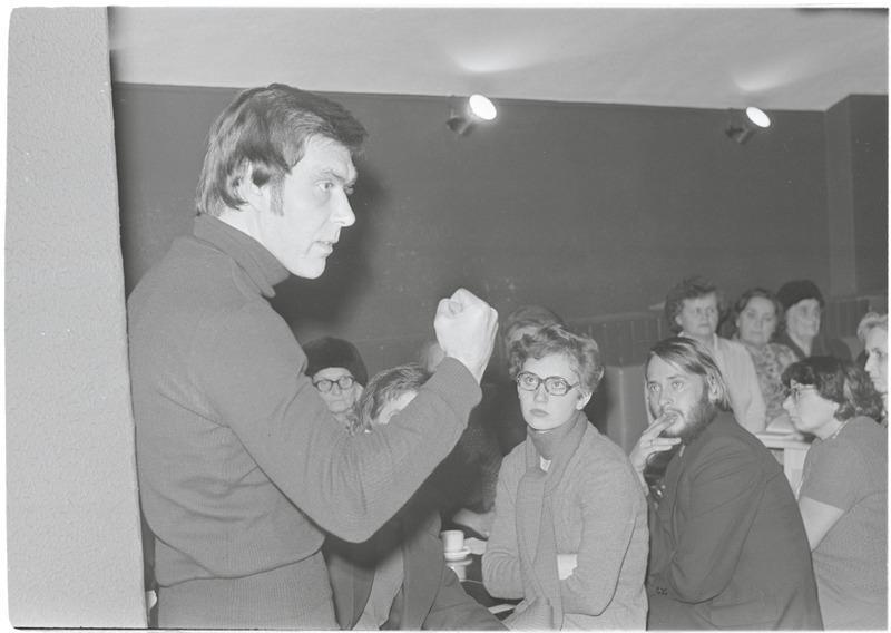 Õhtu "Dialoog autoriga" Rakvere Keskraamatukogus