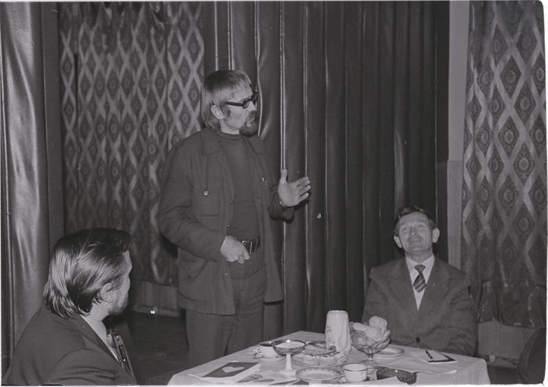 Rakvere kirjandusklubi õhtu "Dialoog autoriga"