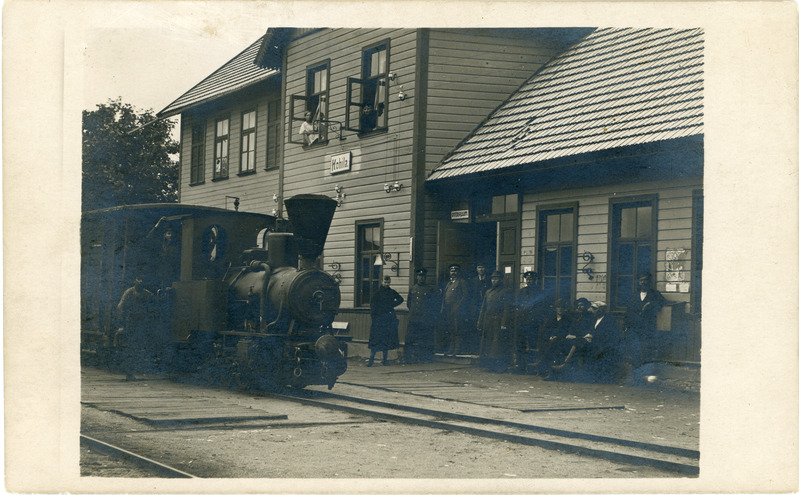 Paberivabriku vedur Kohila raudteejaamas, 1920. a. algus.