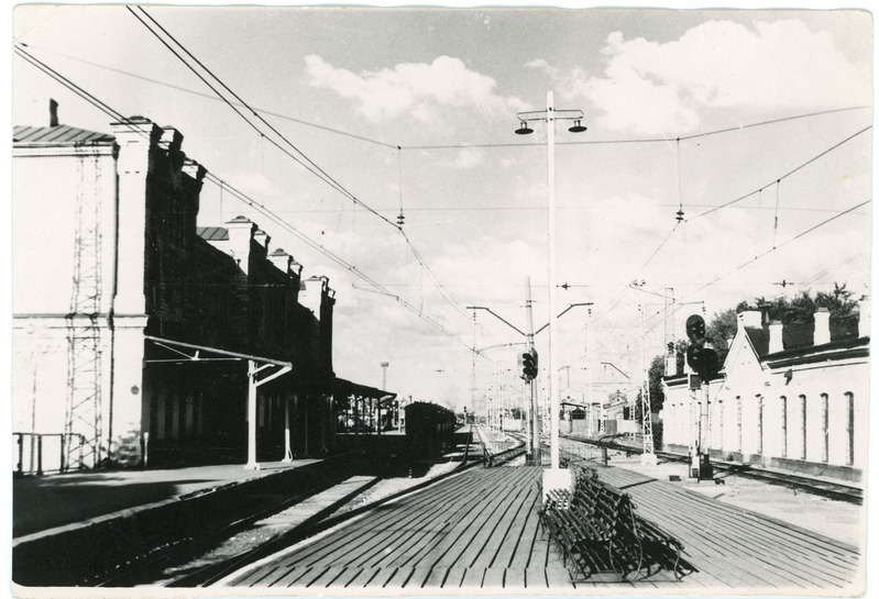 Tallinn-Balti jaam. Vaade elektrirongide platvormile, 1960.