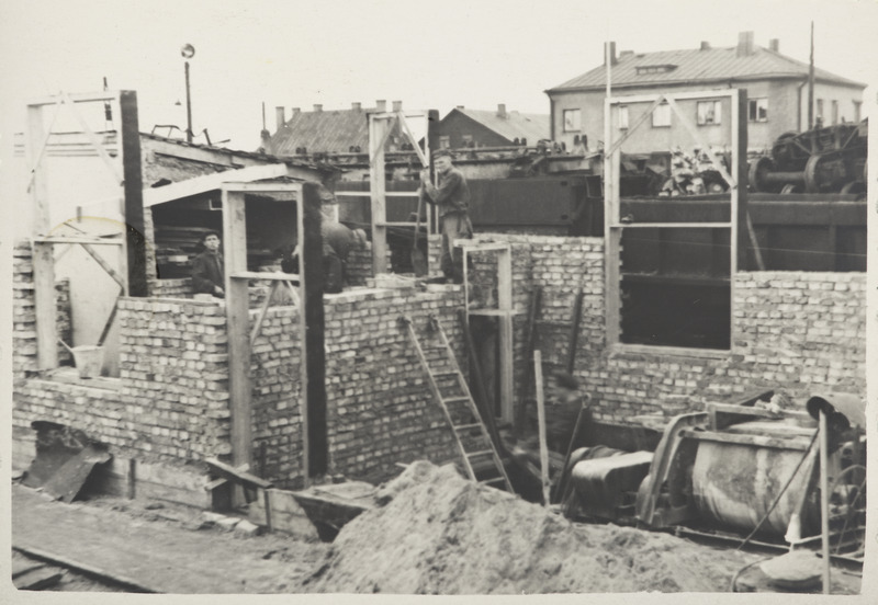 Tallinna vagunijaoskond: katlamaja uued seinad kerkivad, 1958.