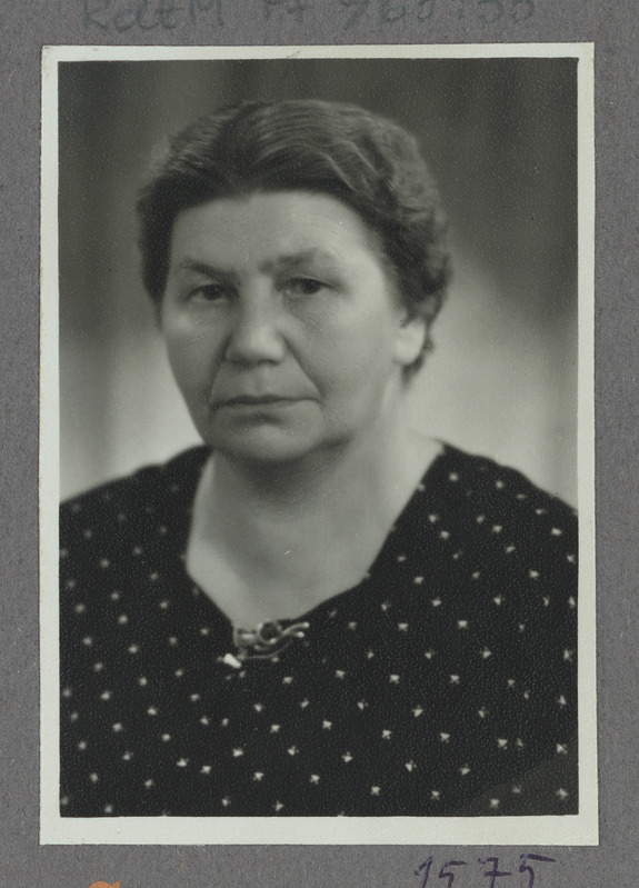 Eesti raudtee: Tallinna vagunijaoskonna vanem-vagunijärelevaataja Elfriede Jakobson, portreefoto, ca 1960