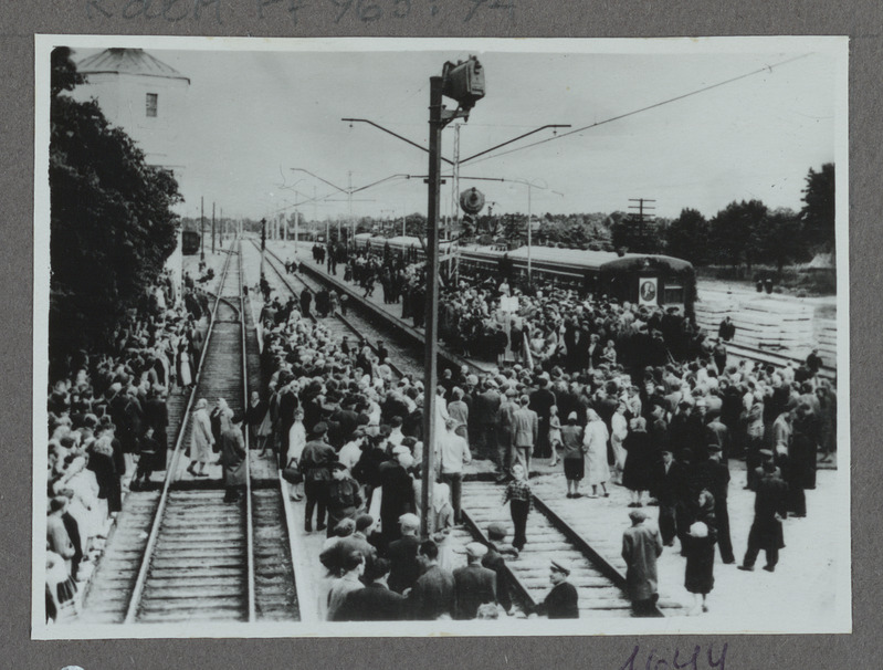 Eesti raudtee: miiting  Keila jaamas Pääsküla-Keila elektriraudtee avamise puhul, juuli 1958