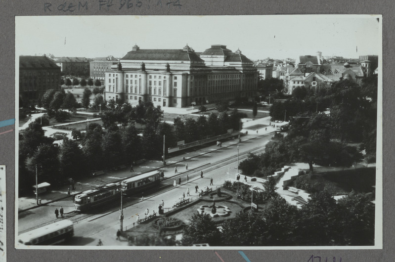 Eesti raudtee: vaade Tallinnale "Estonia" teatri suunas, 1950. aastad