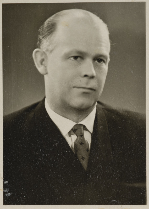 Tapa jaama auraamat: rongijuht Paul Päären, portreefoto, 1960. aastate algus