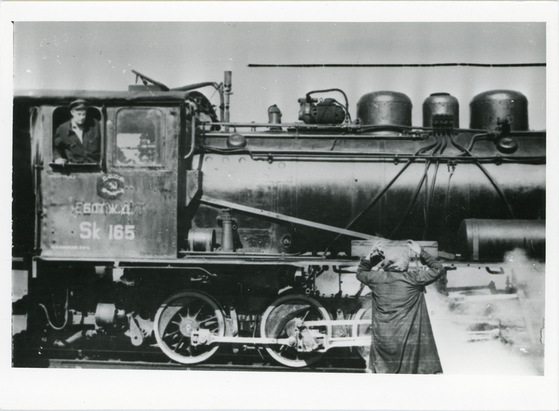 Auruvedur Sk 165 Tallinn-Väike depoos, ca 1953-1954, foto: Hugo Jõemets