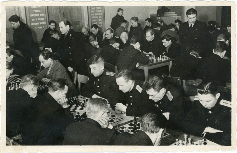 Tallinna raudteesõlme majandusüksuste malemeeskondade vaheline maleturniir Tallinna Raudteelaste Klubi saalis, märts 1949