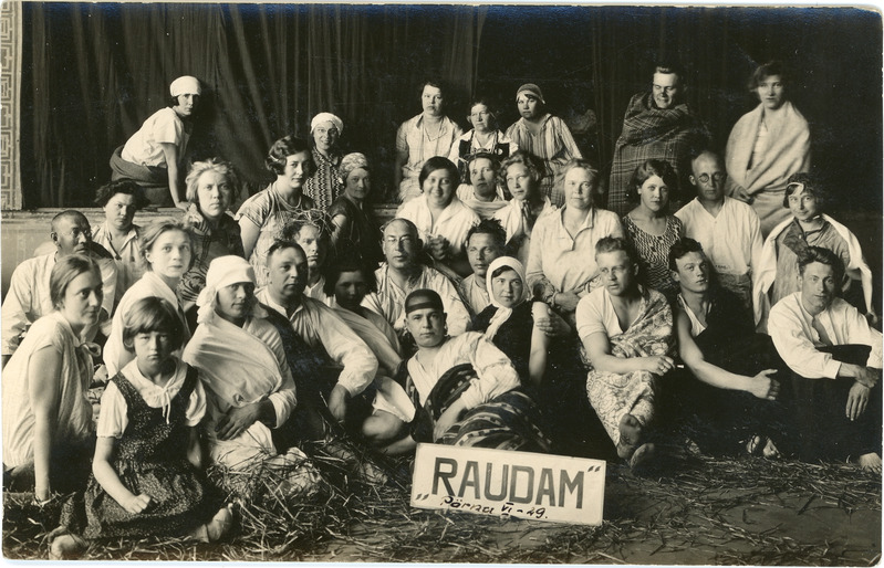 Raudteelaste kultuurharidusühingu Raudam liikmed Pärnus, aprill 1939