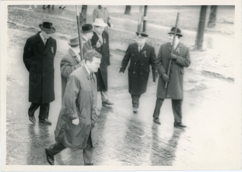 Eesti Raudteekonna juhtkond paraadil, esiplaanil Juri Halfin, 1960. aastad