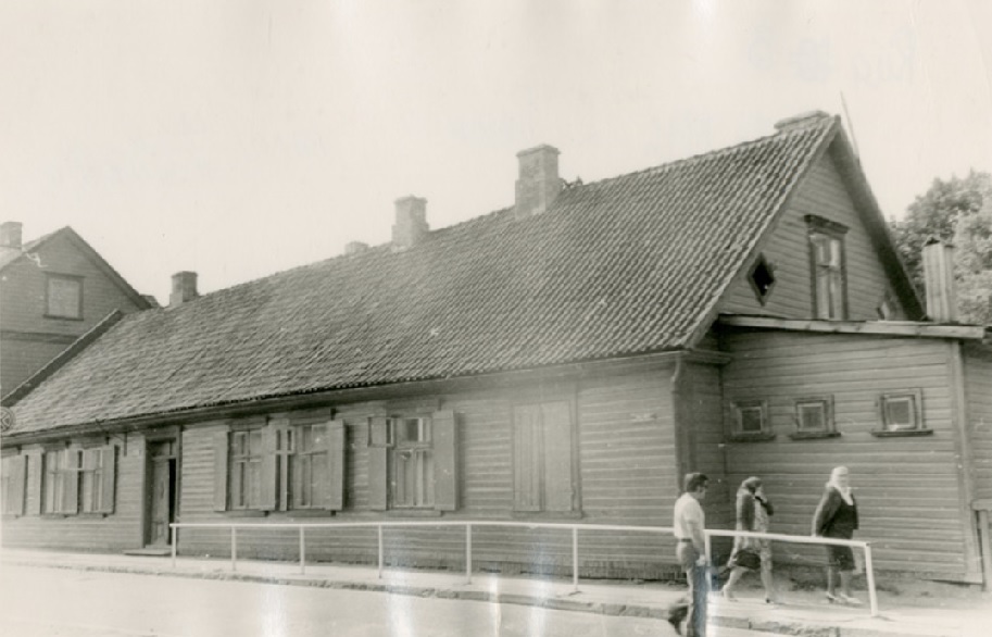 Pärnu , Riia mnt 5. 1976.a.