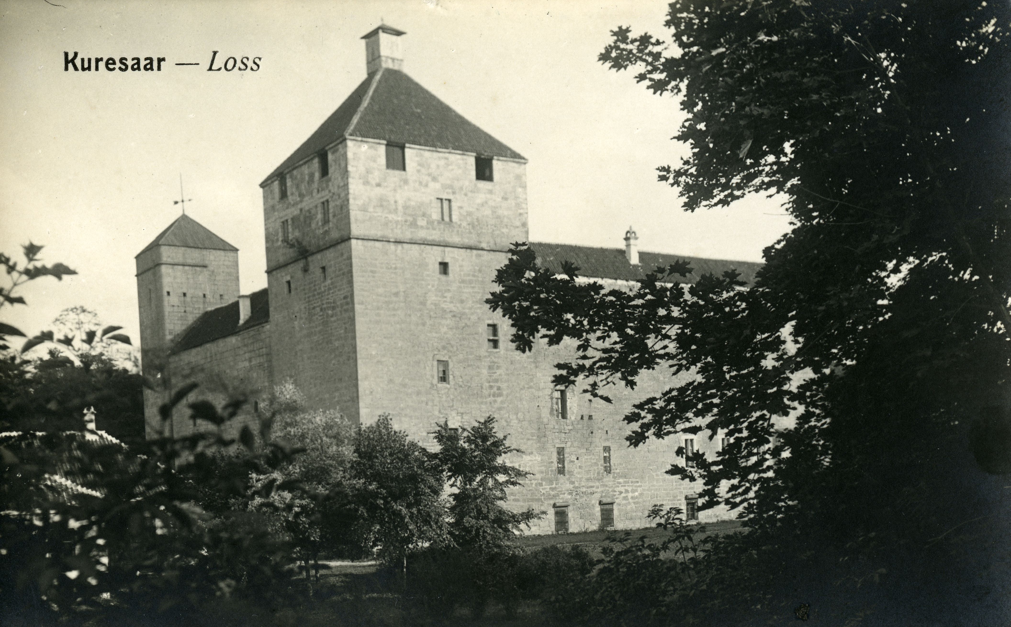 Kuressaare linnus, vaade põhjast