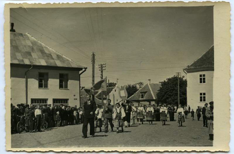 1948. aasta Saaremaa laulupeo rongkäik
