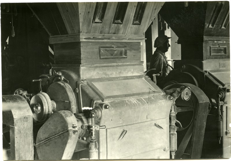 Kuressaare Jahu- ja leivakombinaadi veski sisevaade