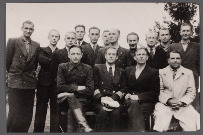 Grupp Kuressaare  Tööstuskooli nr. 11 pedagooge 1950.a.