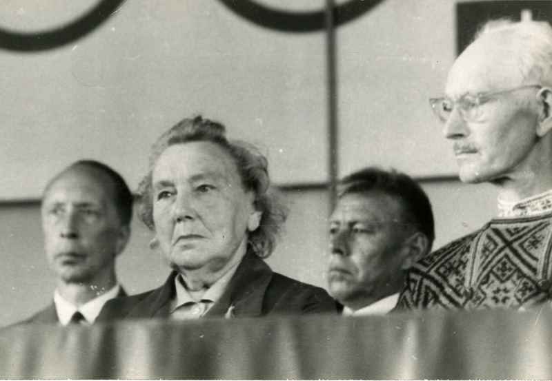 SÜG-i esimene vilistlaste kokkutulek 1968: osa presiidiumist.