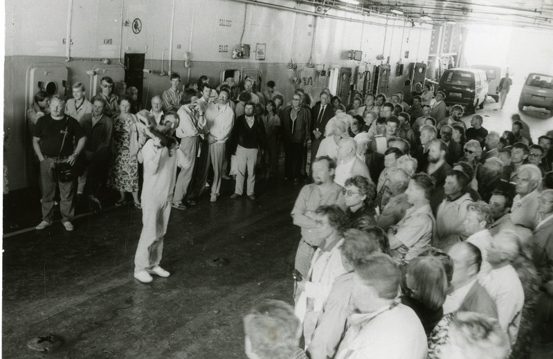 Väikesaarte arendamise nõupäev parvlaeval Hiiumaa: rahvakoosolek Kuivastus