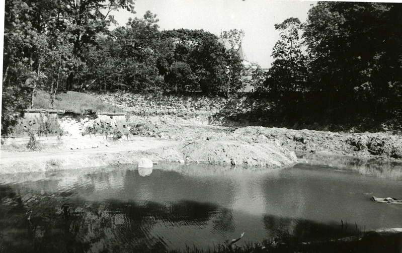 Kuressaare kindluse loodekurtiin ja -raveliin