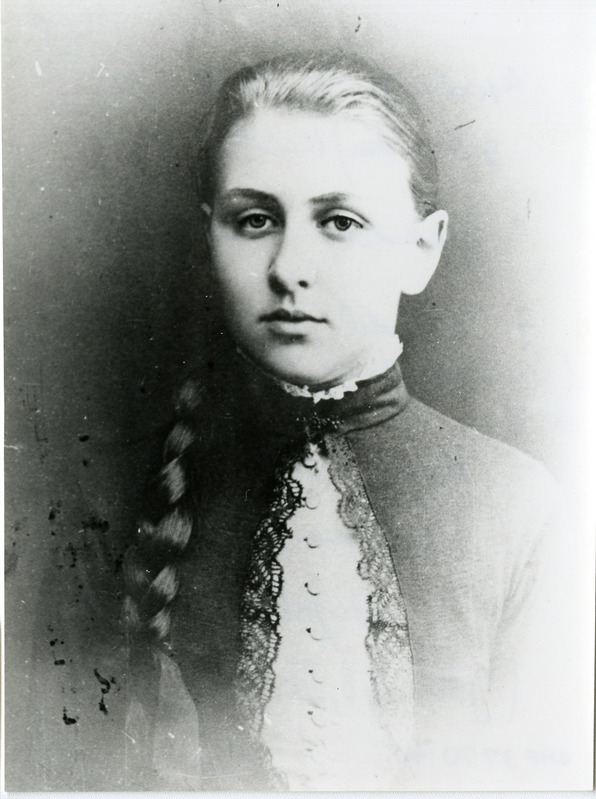 Gertrud von Baer: rinnaportree.
