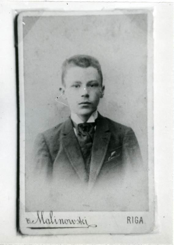 Karl Axel Erwin von Rehekampff: rinnaportree. 1890. a.-te algus.